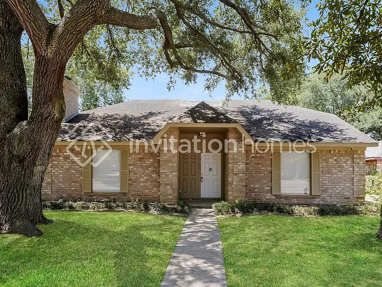 3243 Cherry Springs Dr — Photo 1