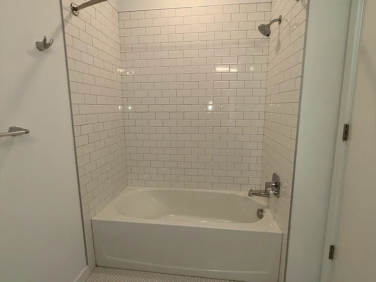 1008 South Ave #401 — Photo 12