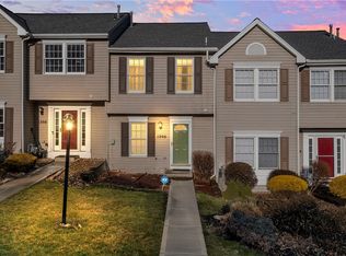 1206 Meadowbrook Dr, Canonsburg, PA