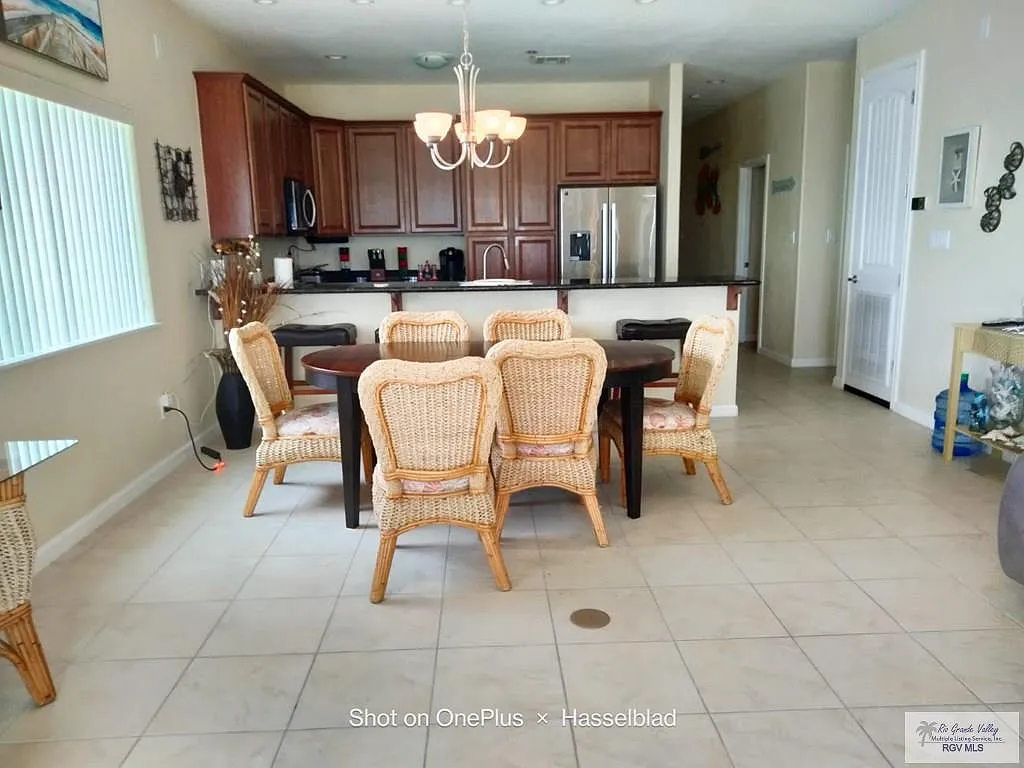 3 bed, 2.0 bath, 1500 sqft, $3,500 — Photo 2