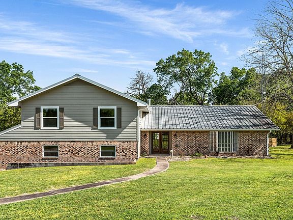 3rd image of 2355 Jackson League Cir