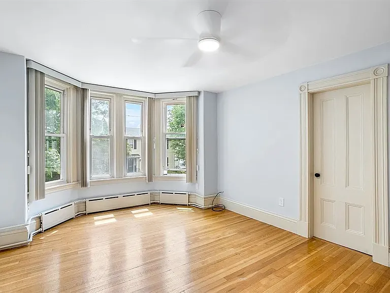 14 Horace St #2 — Photo 2