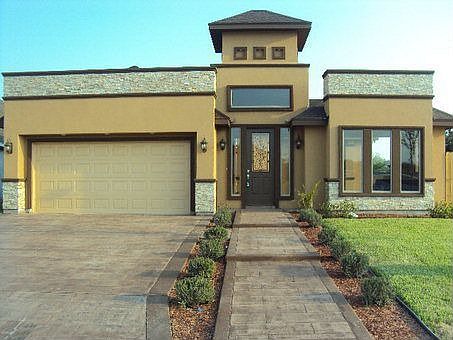 2nd image of 4717 Zinnia Ave