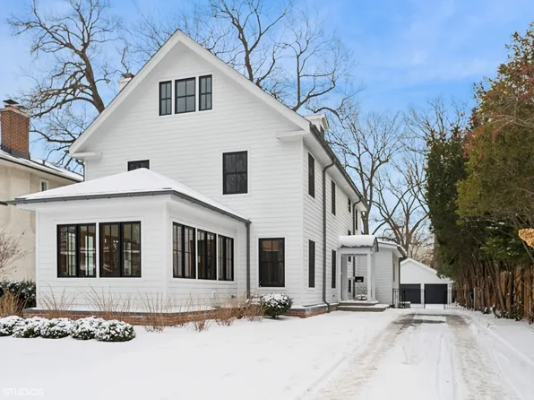 727 Ashland Ave, Wilmette, IL 60091