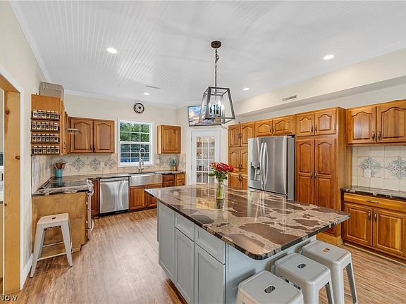 5th image of 33932 Roberts Rd
