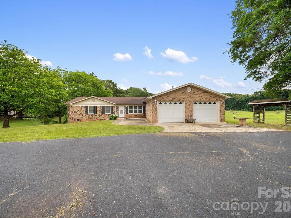 1st image of 14740 Hatley Burris Rd