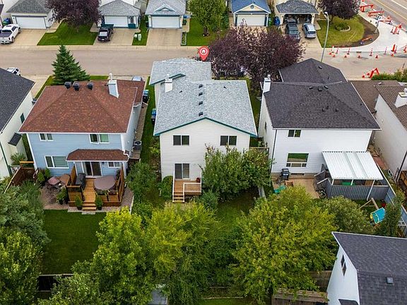 3rd image of 15 S Hidden Ranch Cres NW