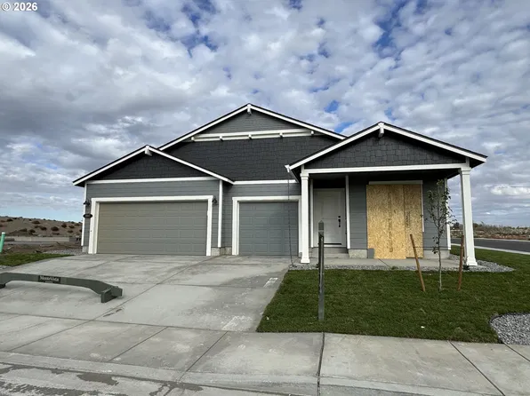 897 E Maple Brook Ave, Hermiston, OR 97838