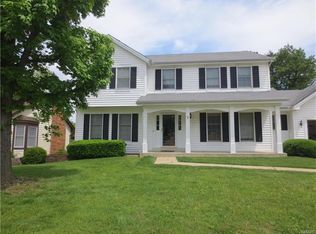 142 Hunters Pointe Dr, Saint Charles, MO