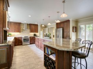 11621 Melones Cir, Gold River, CA 95670