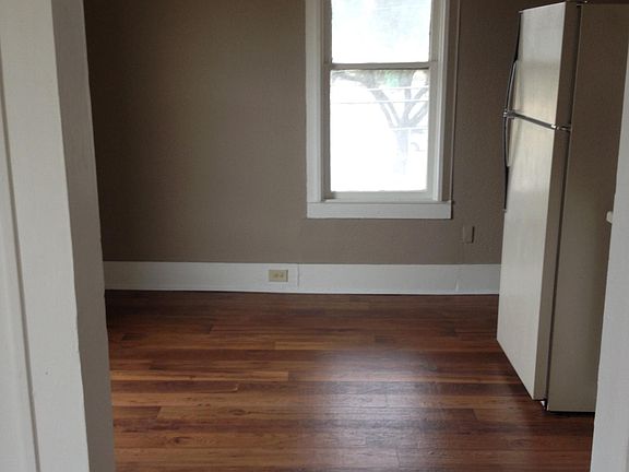 4th image of 123 Ogden Ln Ste A