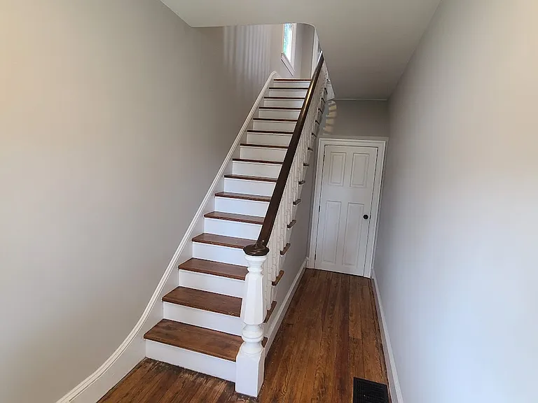 405 W State St — Photo 2