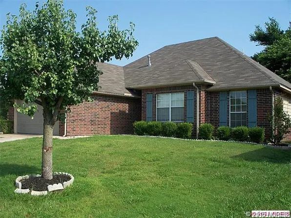 1158 E 133rd St, Glenpool, OK 74033