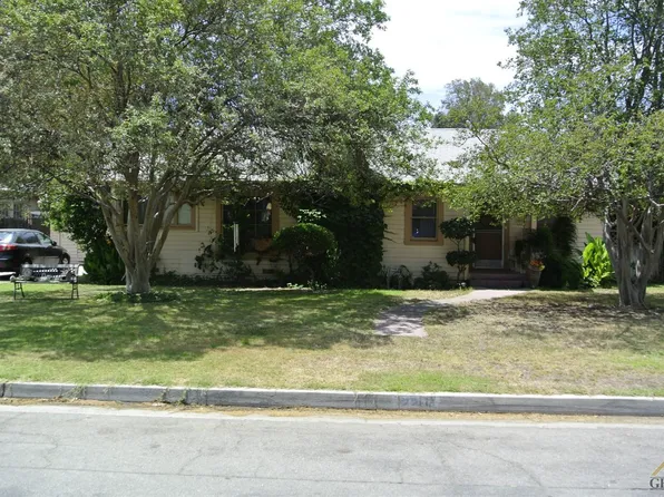 2211 Lester St, Bakersfield, CA 93304