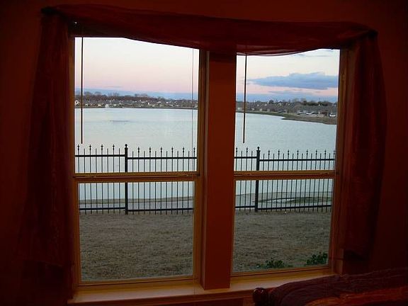 4th image of 3132 Riverlakes Dr