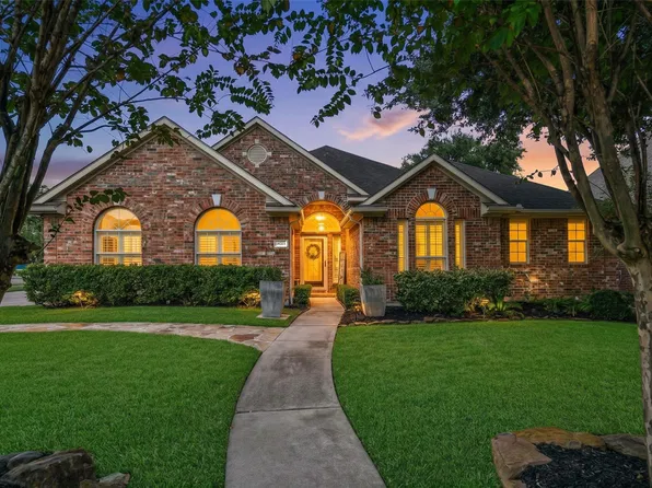18703 Aquatic Dr, Humble, TX 77346