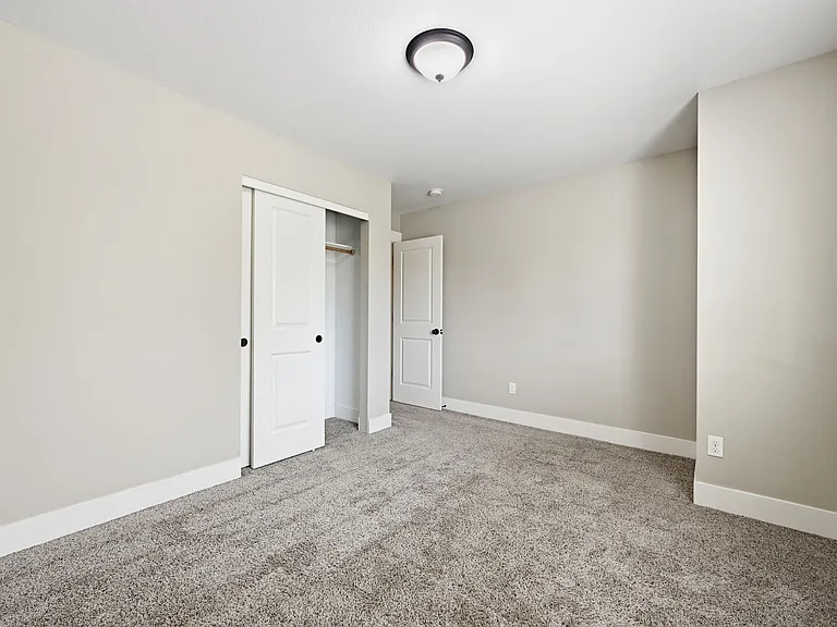 1064 SE Leonel Ln — Photo 24