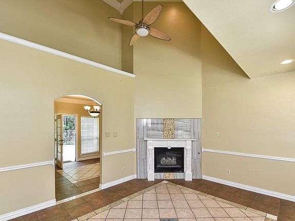 5th image of 6114 Wooded Edge Ct