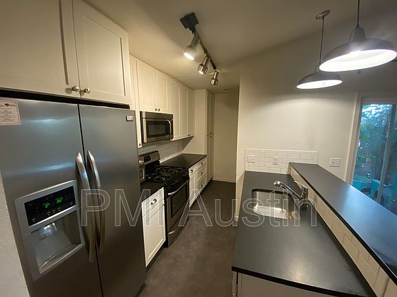 3rd image of 3516 Southridge Dr