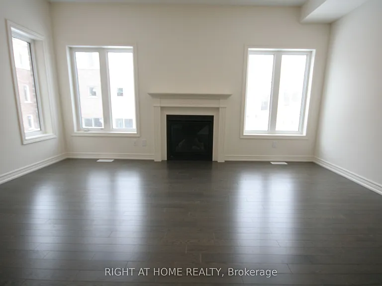3949 Tufgar Cres — Photo 10