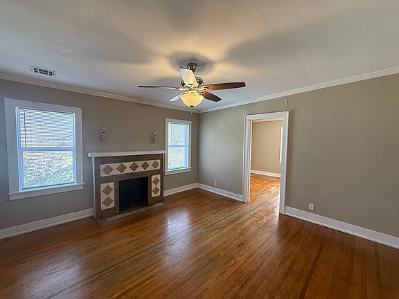 2nd image of 2855 E Admiral Ct APT 4
