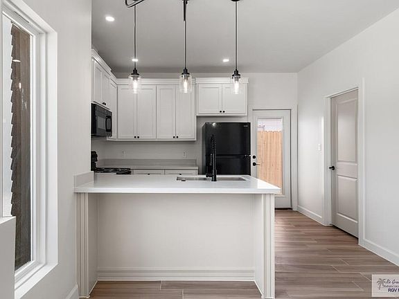 5th image of 3601 Hidalgo Cir