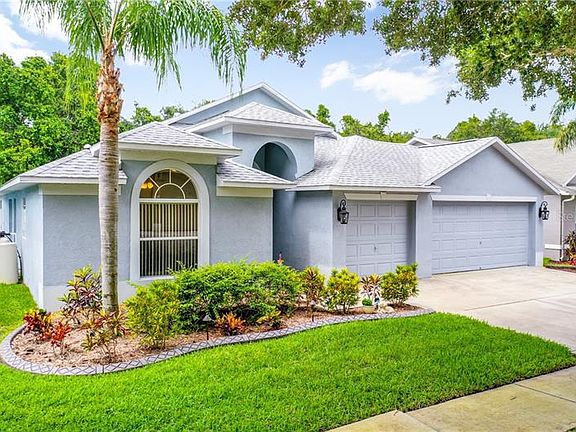 2nd image of 9719 Bay Colony Dr