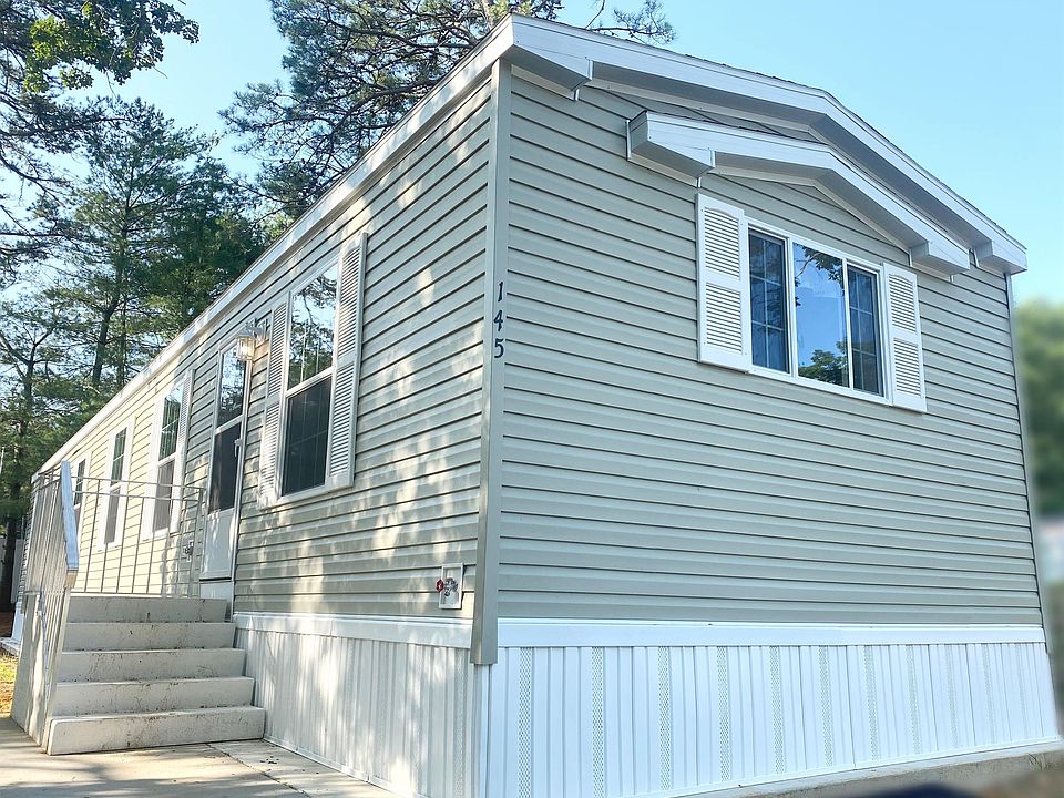 Exterior Image-10-redman 145 Fairview Manor
