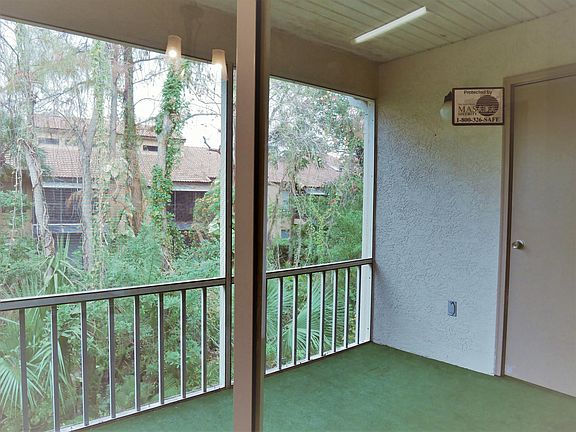 4th image of 4668 Pembrook Pl #203