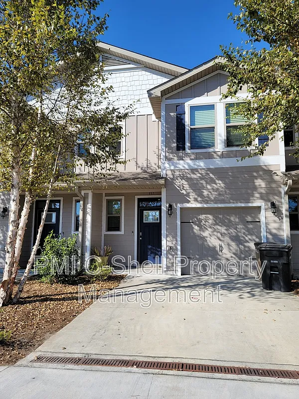 3 bed, 2.5 bath, 1542 sqft, $1,995 — Photo 3