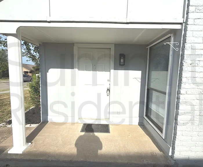 6078 Dooley Dr — Photo 2