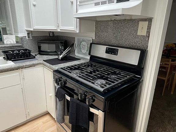 2nd image of 1315 D St