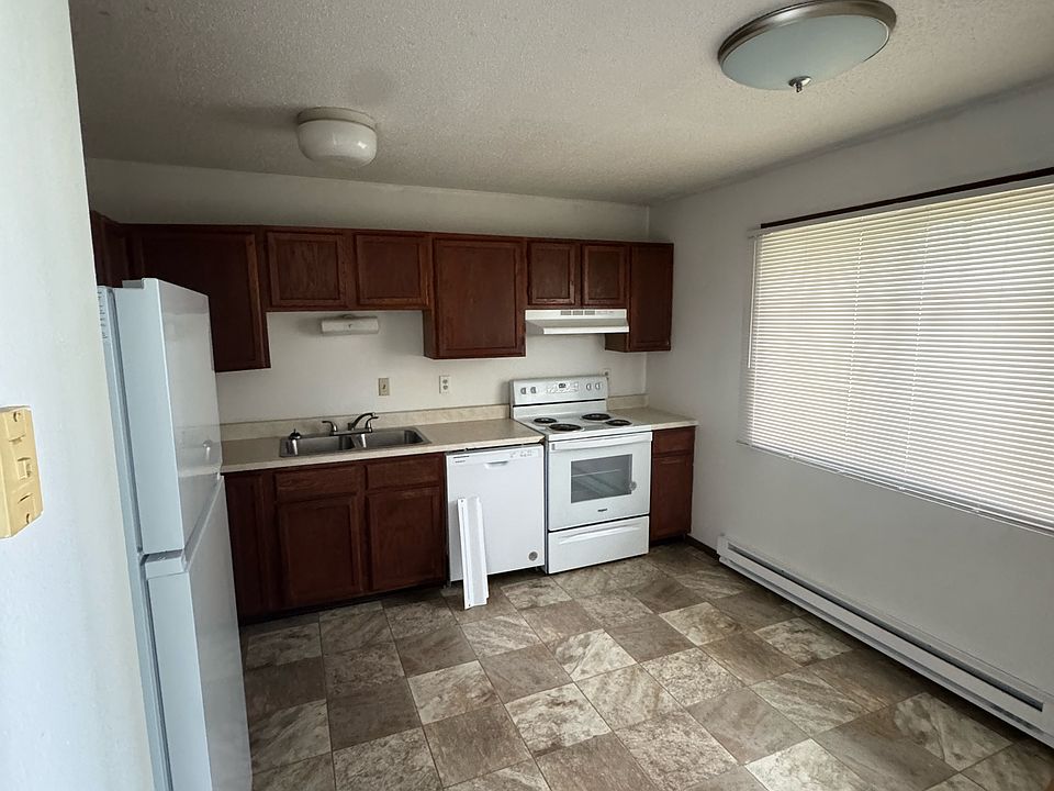 2nd image of 1105 7th Ave N #3