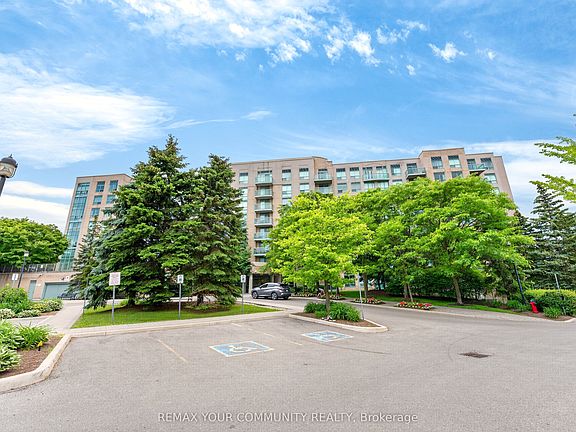 2nd image of 3 Ellesmere St #721