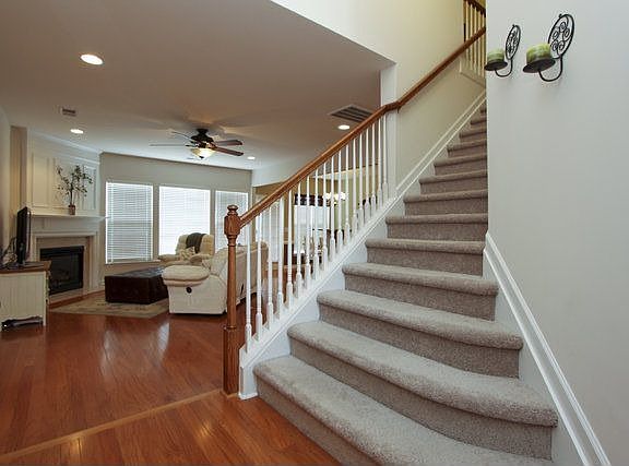 Open Plan 9' Ceilings