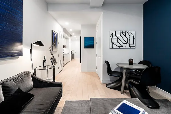 Rented by Metro Loft Management | media 1