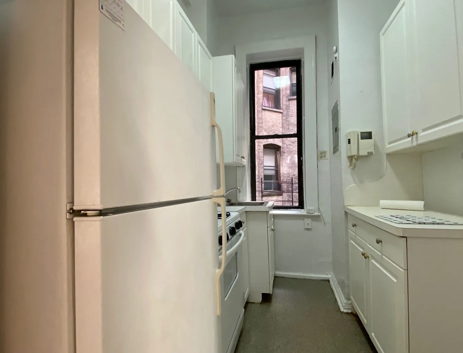 191 Claremont Avenue — Photo 4