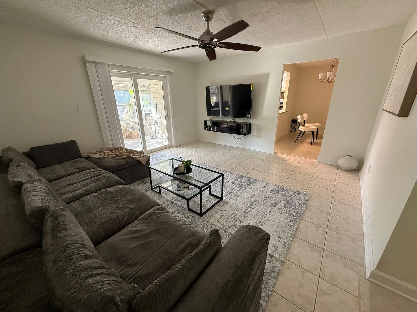 Furnished first floor Brand new renovated apartment — Photo 2