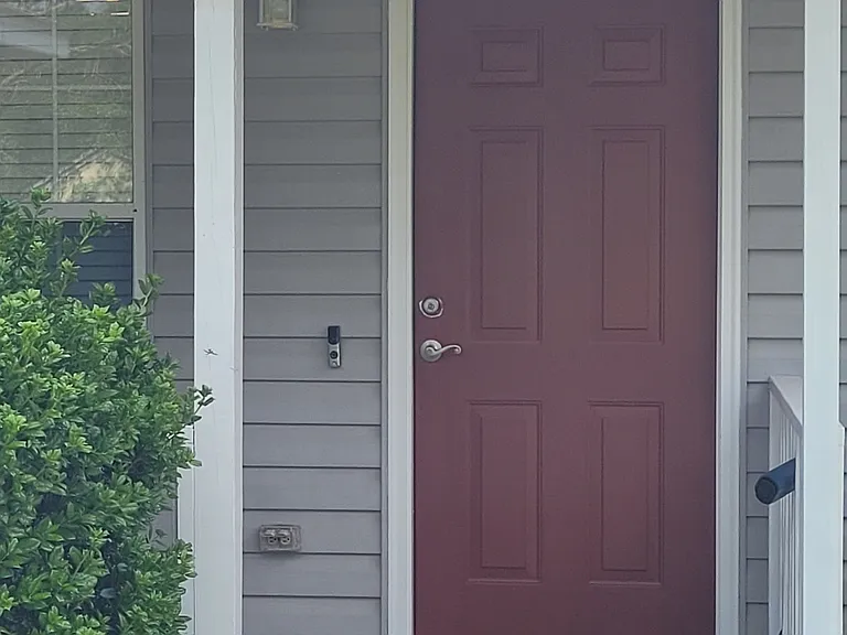 2626 Chateau Ln — Photo 2