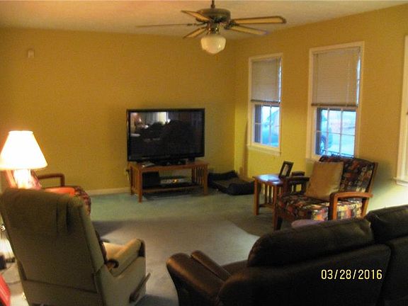 2nd image of 4448 Lake Forest Dr