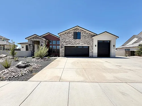 3134 E Blue Heron Dr Photo 1
