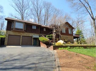 8196 Sargent Rd, Indianapolis, IN 46256