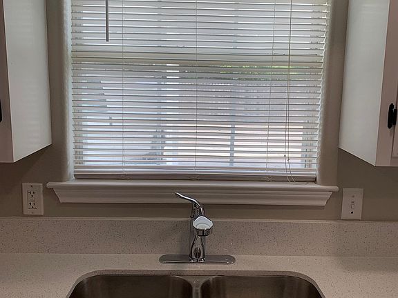 4th image of 934 English Ave APT A