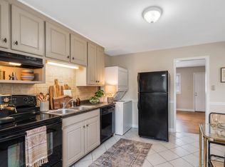 320 W Lebanon Ave #18, Elon, NC 27244