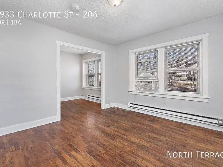 3933 Charlotte St #206 — Photo 5