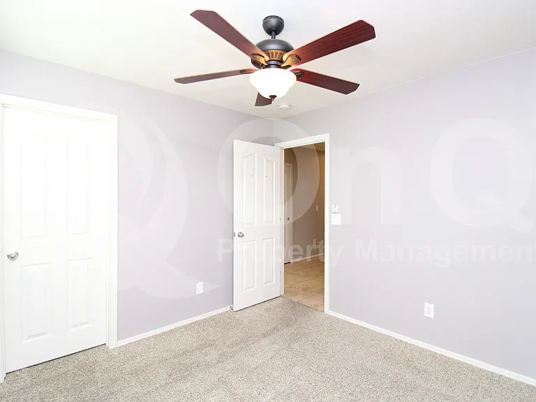 18622 W Vogel Ave — Photo 13