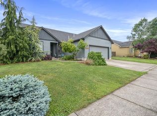 490 Lavender St, Silverton, OR 97381