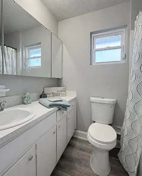 341 N Burbank Dr — Photo 15