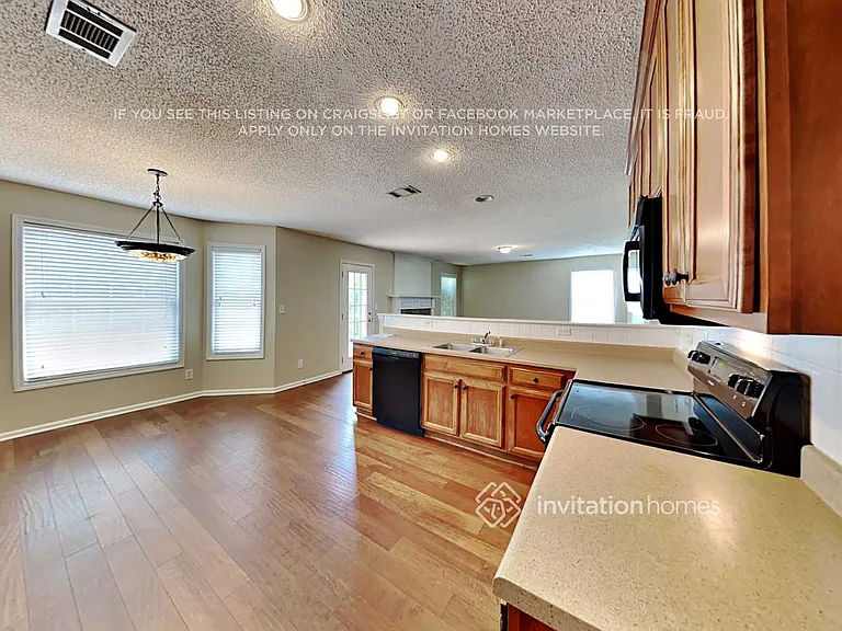 3026 Lincoln Log Way — Photo 10