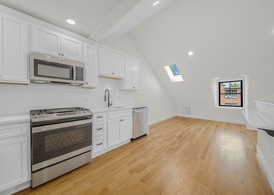 80 Bunker Hill St Charlestown, MA Zillow Apartments for Rent in Charlestown